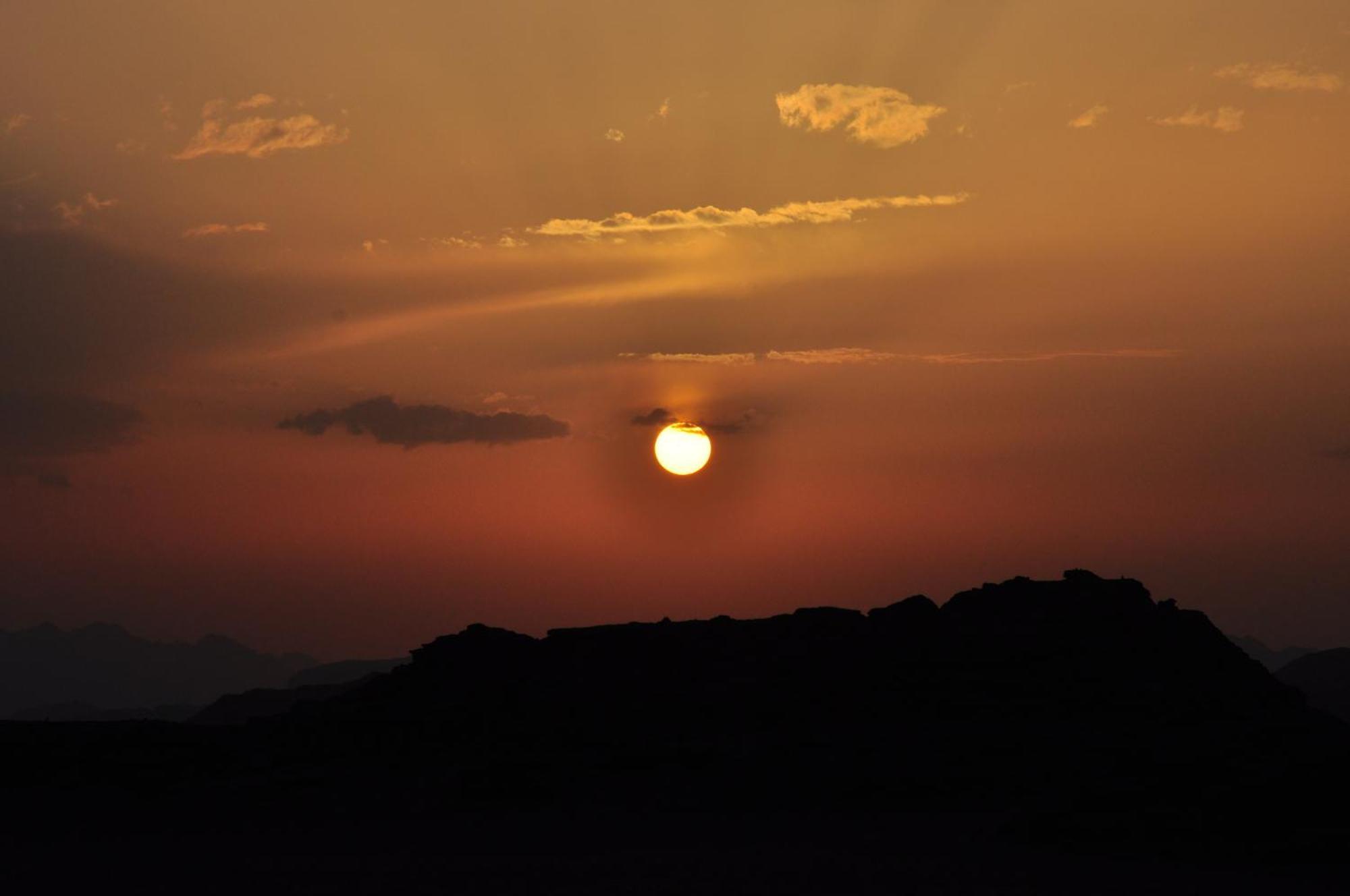 Wadi Rum Time Camp Экстерьер фото